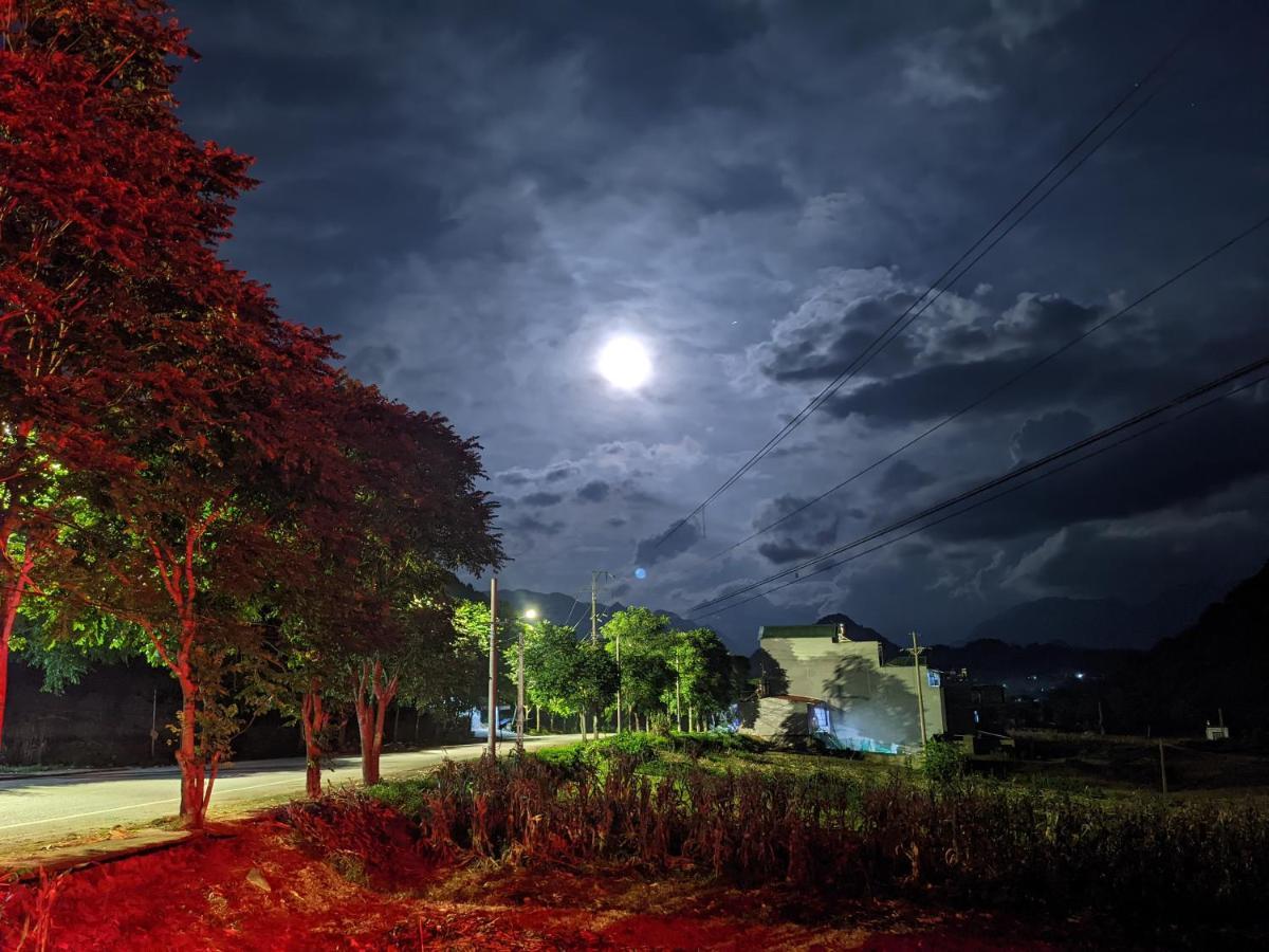 nhà nghỉ Ngọc Lam Quan Ba Esterno foto