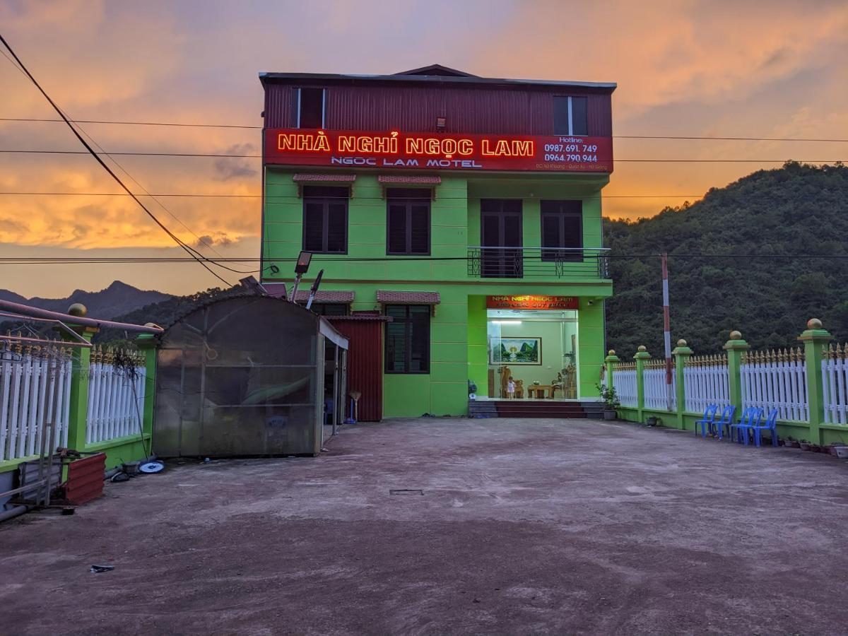 nhà nghỉ Ngọc Lam Quan Ba Esterno foto